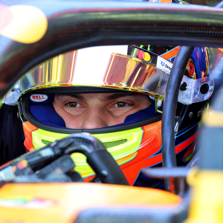 Automobile and Karting Racing Helmets | BELL